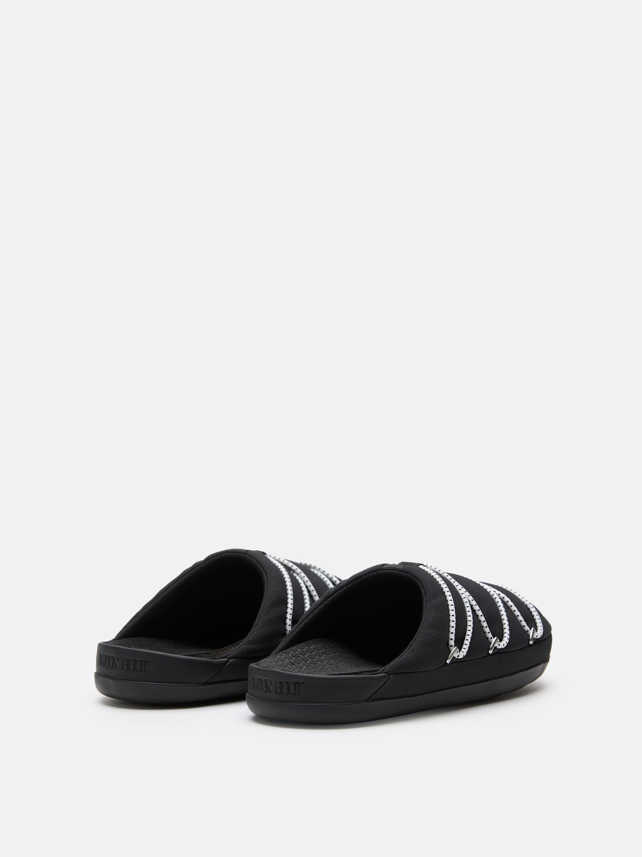 WEICHE SLIPPER SCHWARZ