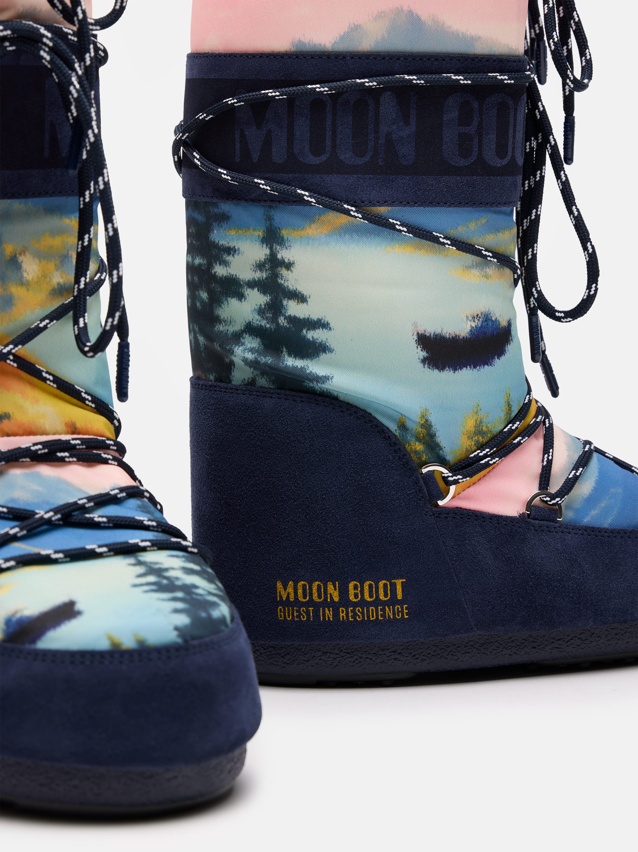 MOON BOOT X GUEST IN RESIDENCE ICON POSTCARD MIDNIGHT STIEFEL