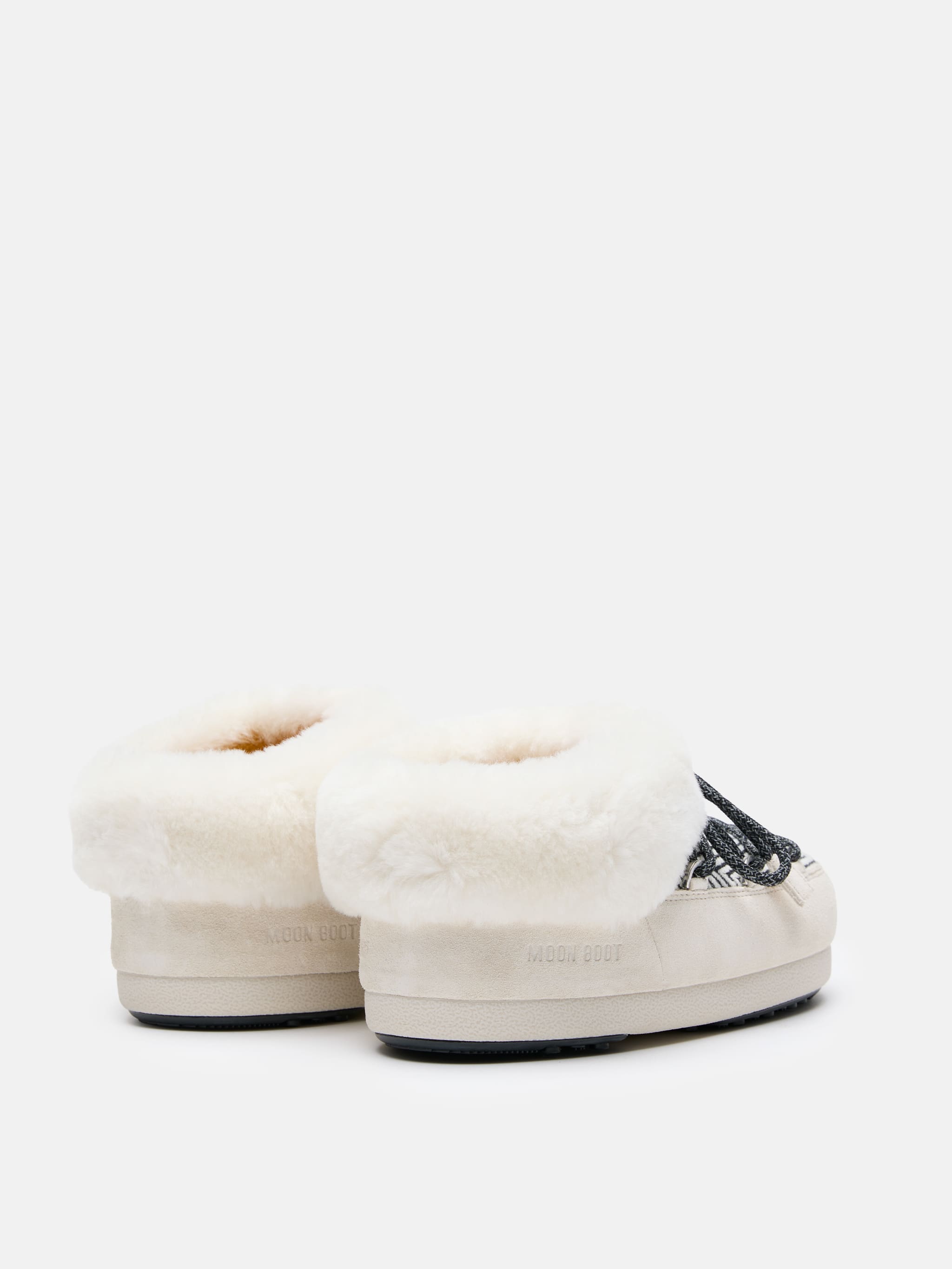 MOON BOOT X GUEST IN RESIDENCE EVX CHALET WEIßER SAND FAUX-BAUMWOLLE MULLEN