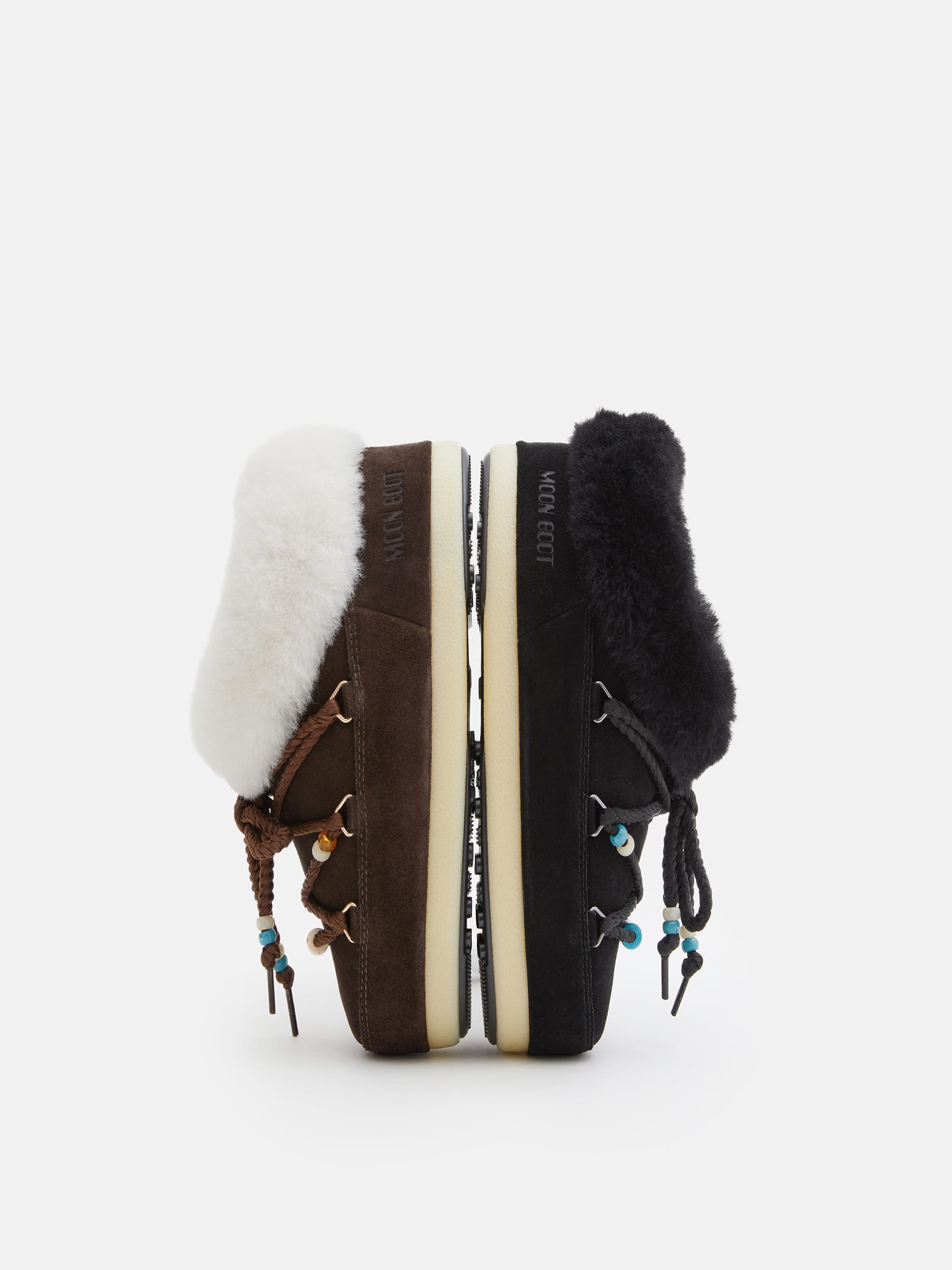 SUEDE-KNÖPFE SCHWARZE MULES