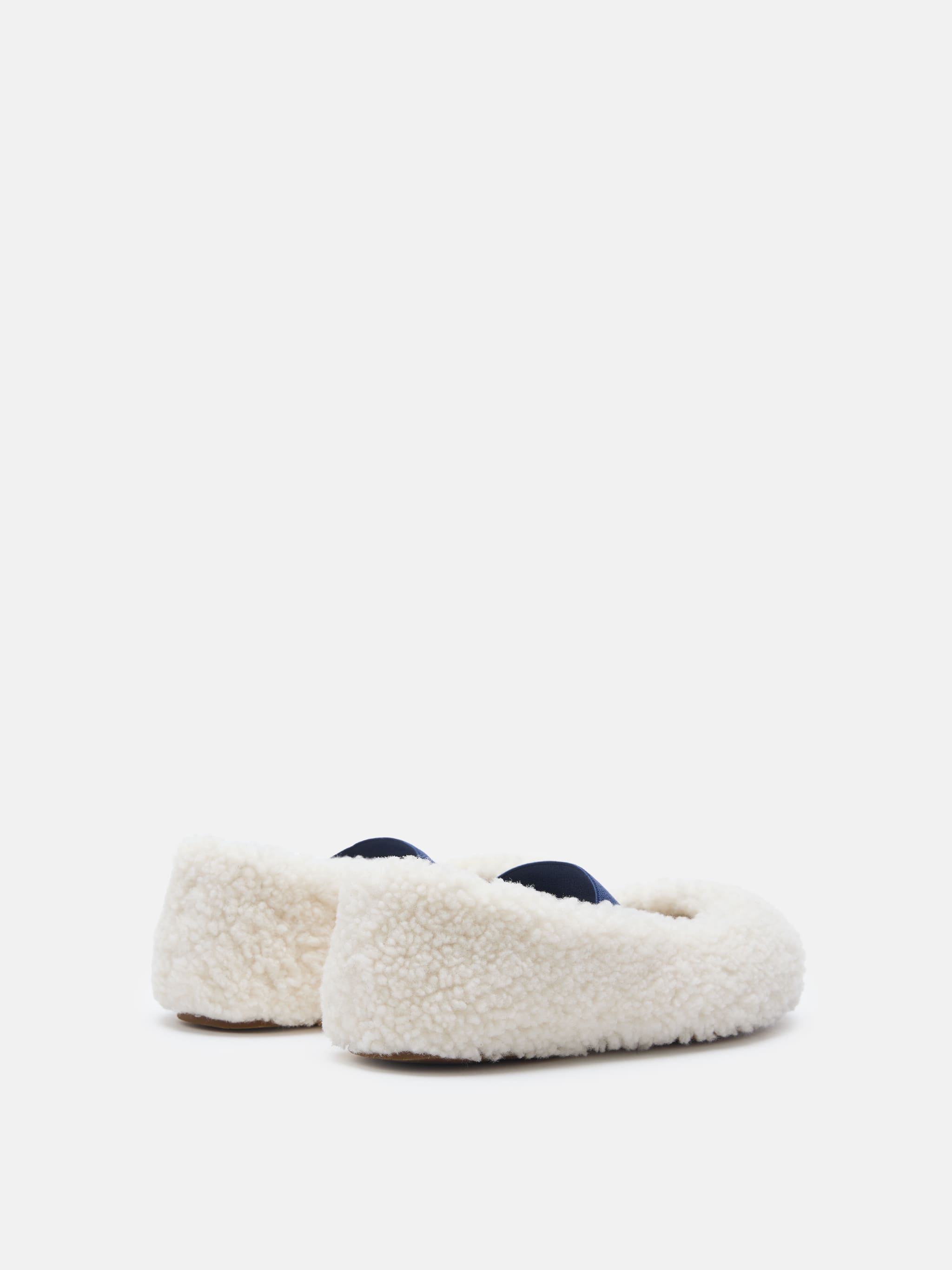 SHEARLING WEIßE BALLERINAS