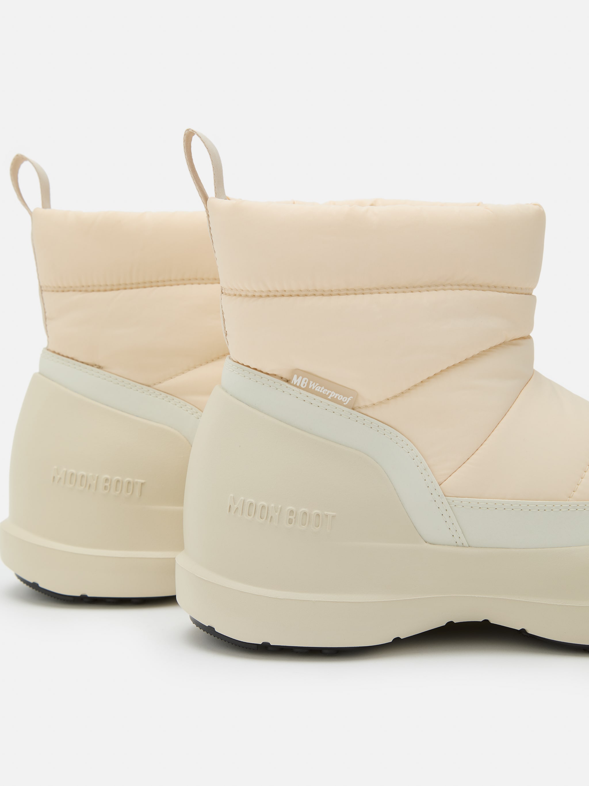 MEZZALUNA PUFFY CREAM STIEFEL