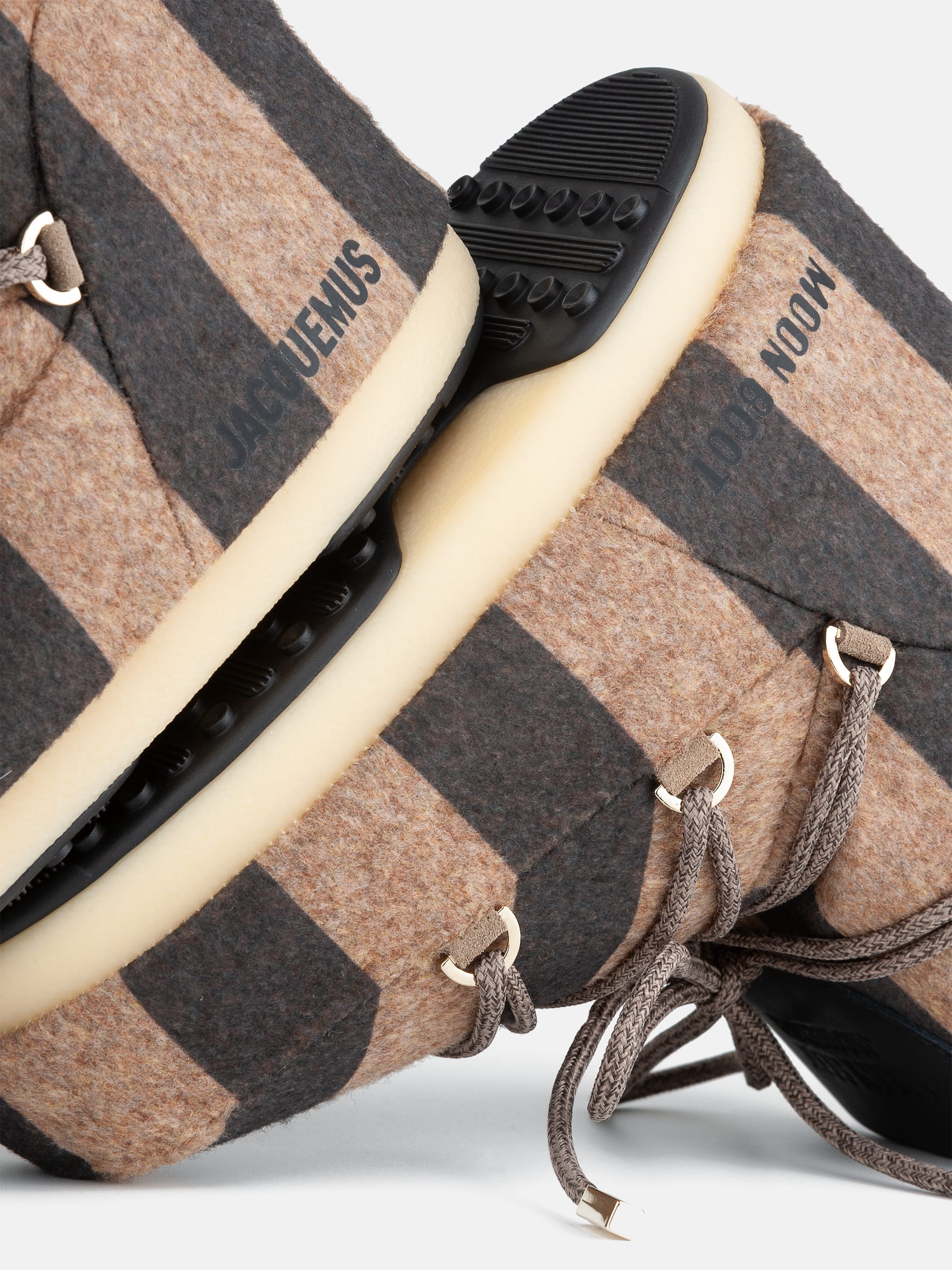 Jacquemus + Moon Boot ICON LOW BEIGE STRIPIERTE FILZSTIEFEL