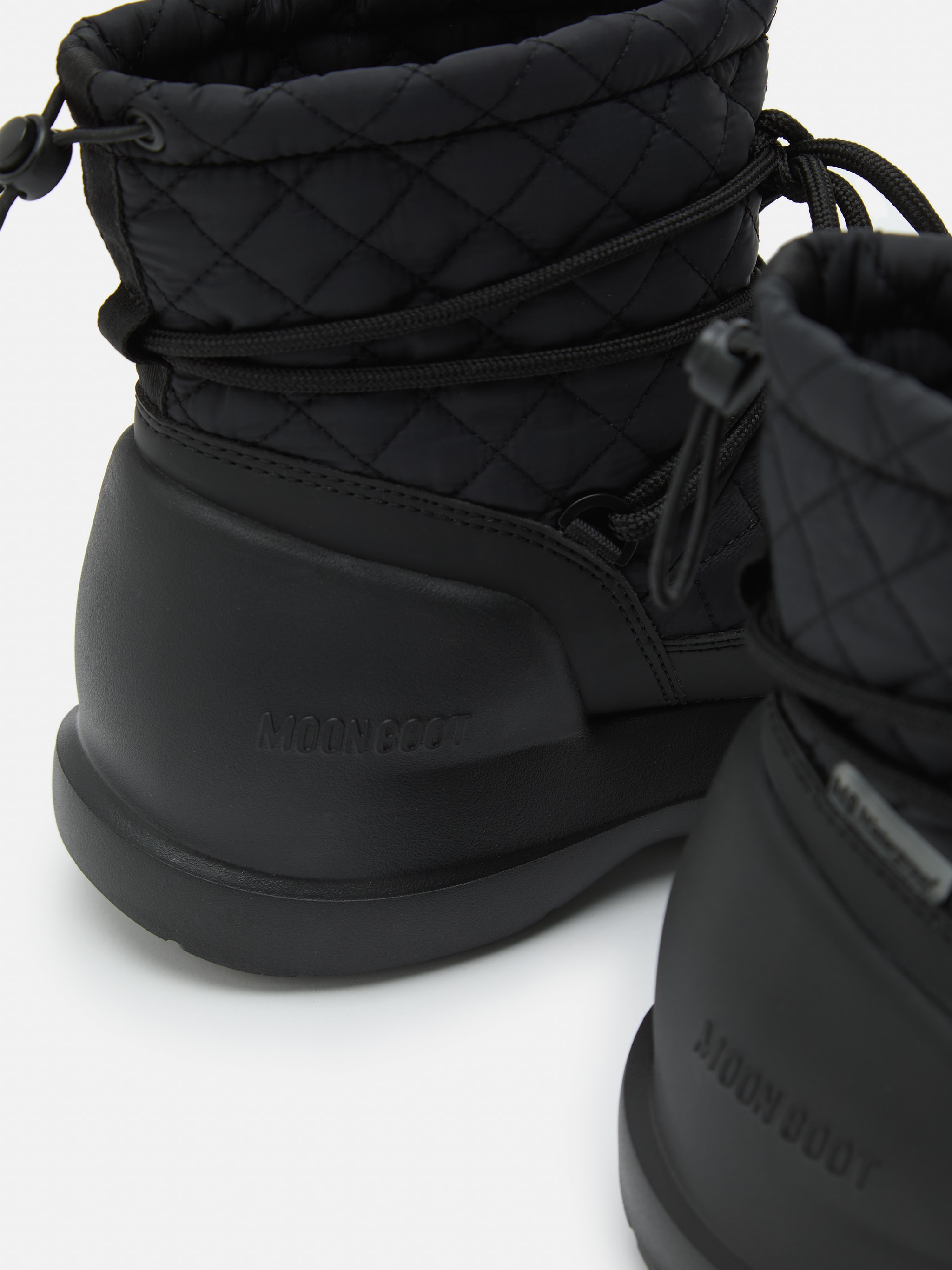 MEZZALUNA MITTELER SCHWARZ GEQUILTBTE STIEFEL