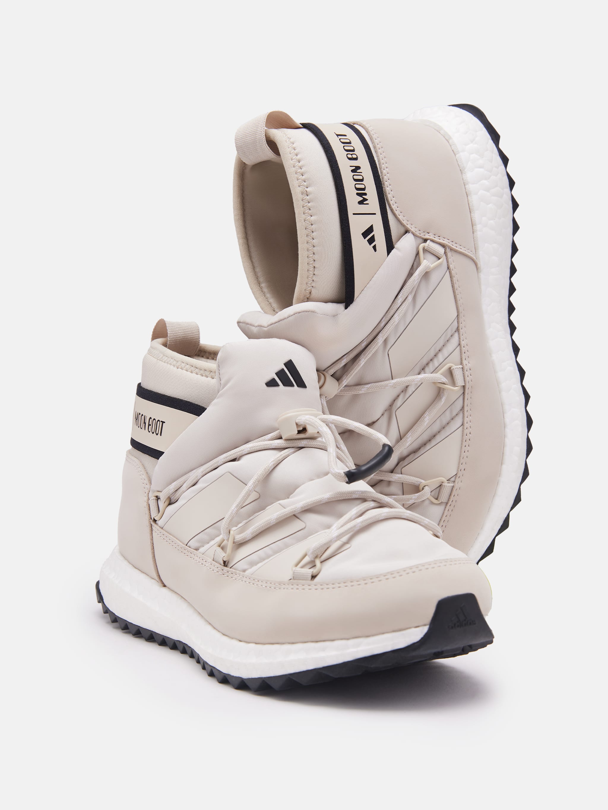 adidas x Moon Boot Moonboost Low Beige Sneaker