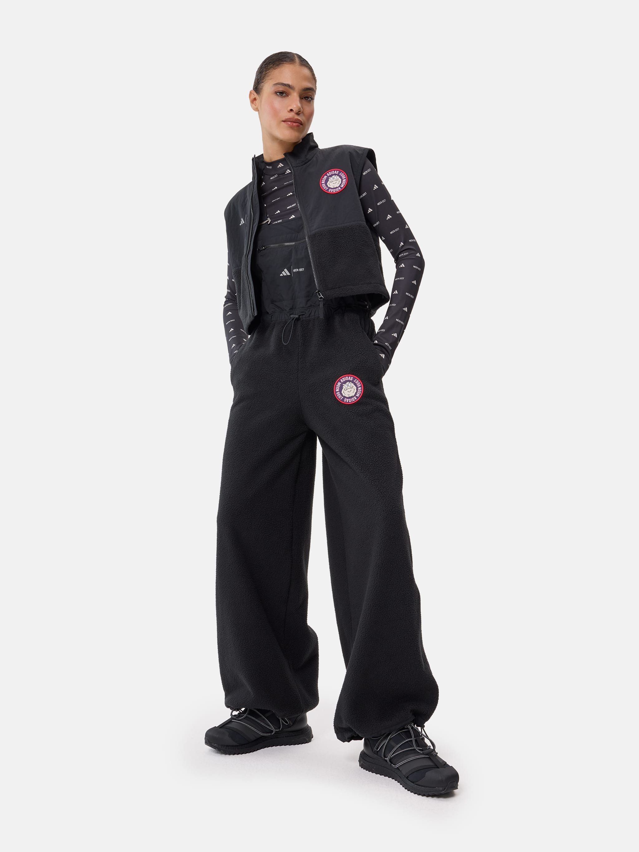 ADIDAS X MOON BOOT SCHWARZE OVERALLS